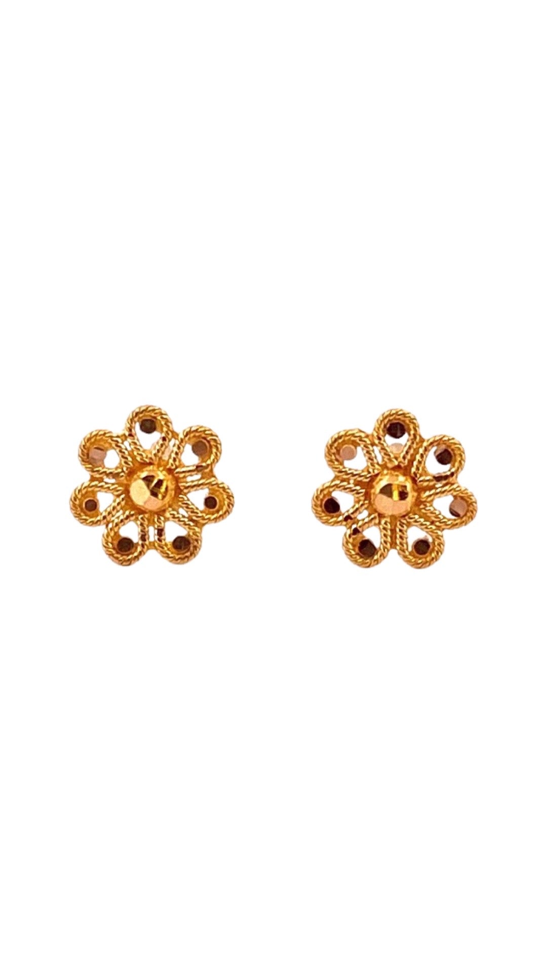 22K Gold Sweet Sparkling Daisy Stud Earrings