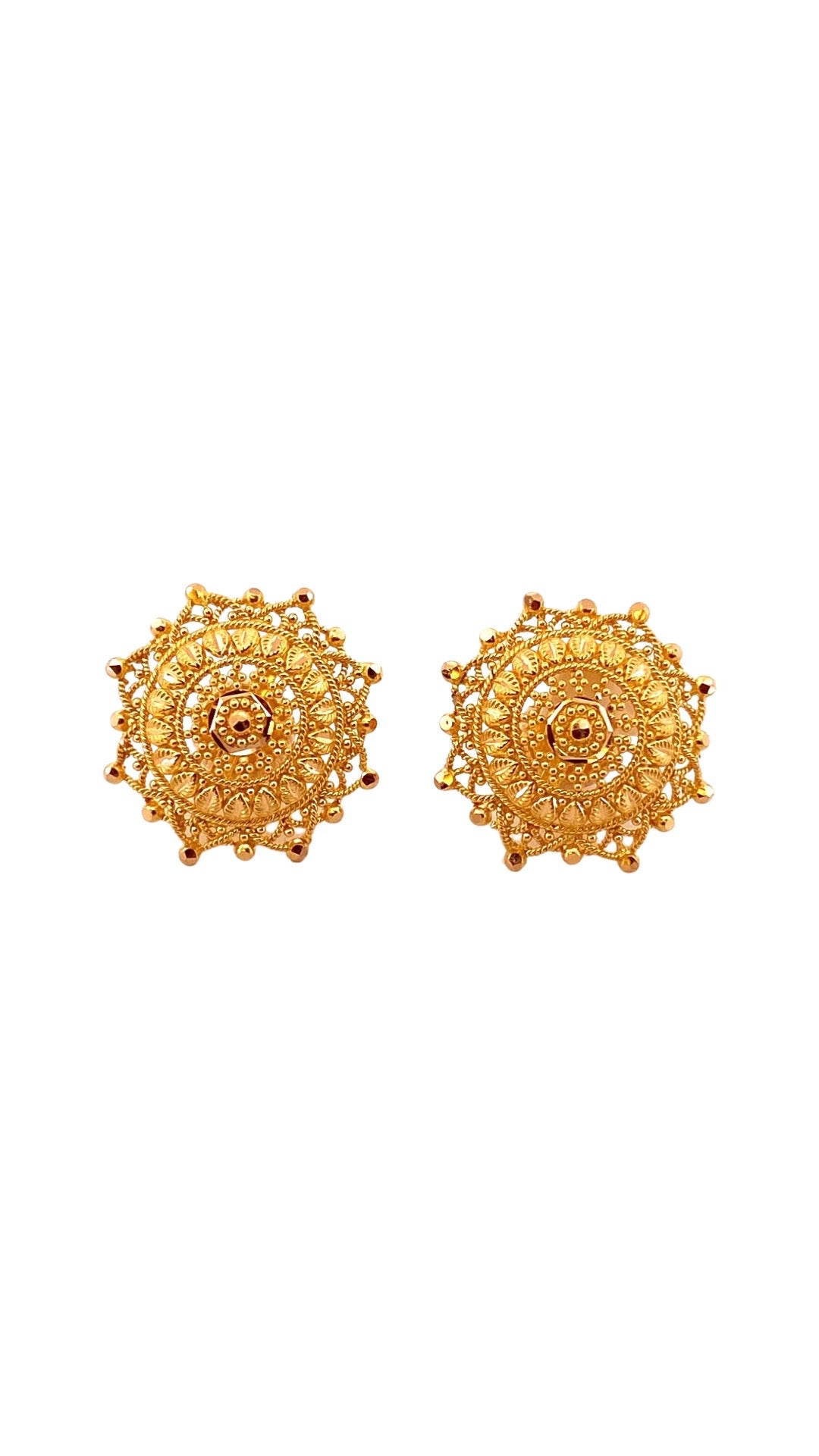 22K Gold Elegant Stud Earrings