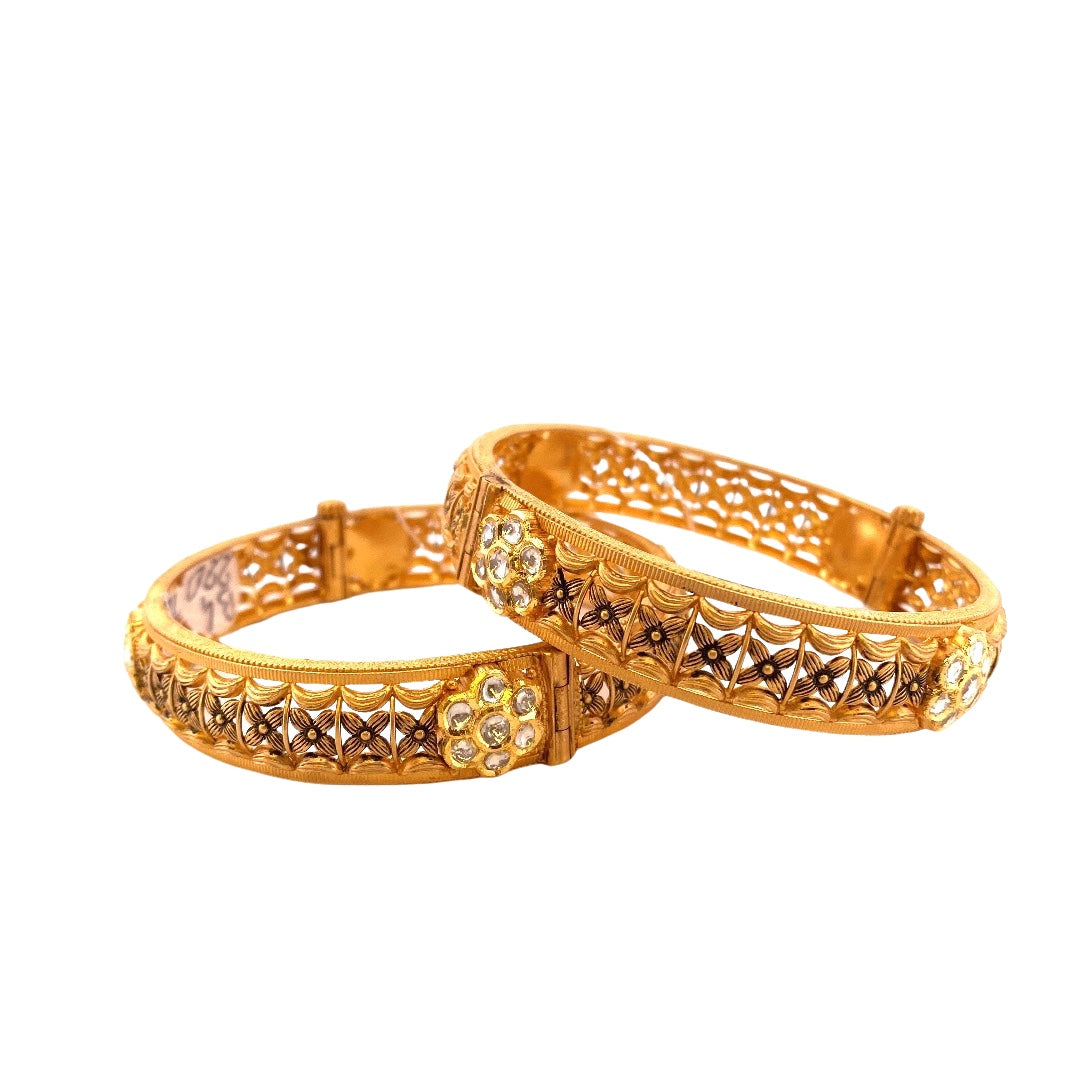 22K Gold Flower Design 2 Pieces Set OfLadies Screw Bangles