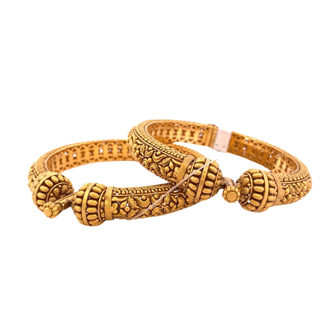 22K Gold Antique 2 Pieces Set Of Ladies Screw Bangles