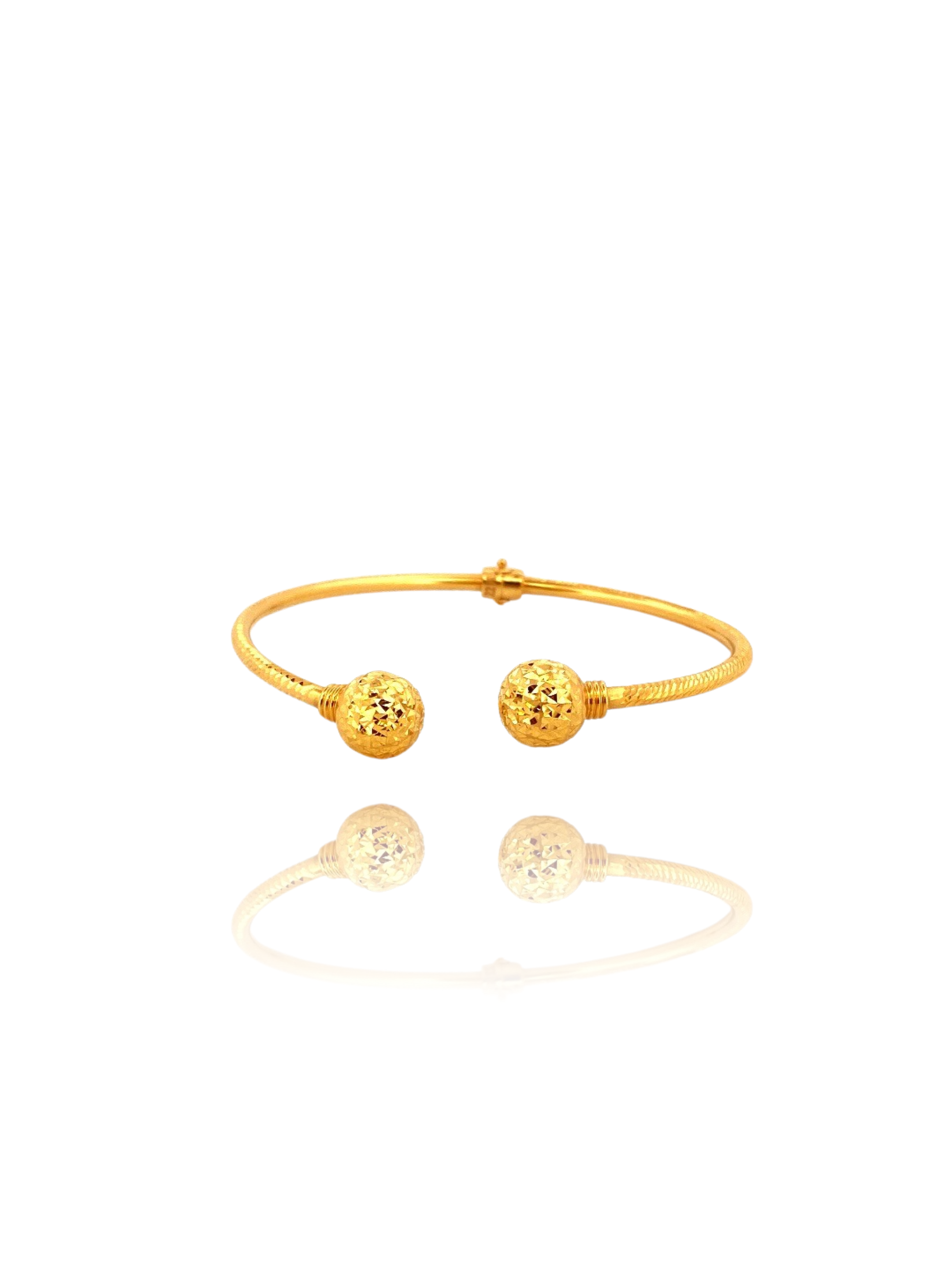 Png deals gold bracelet