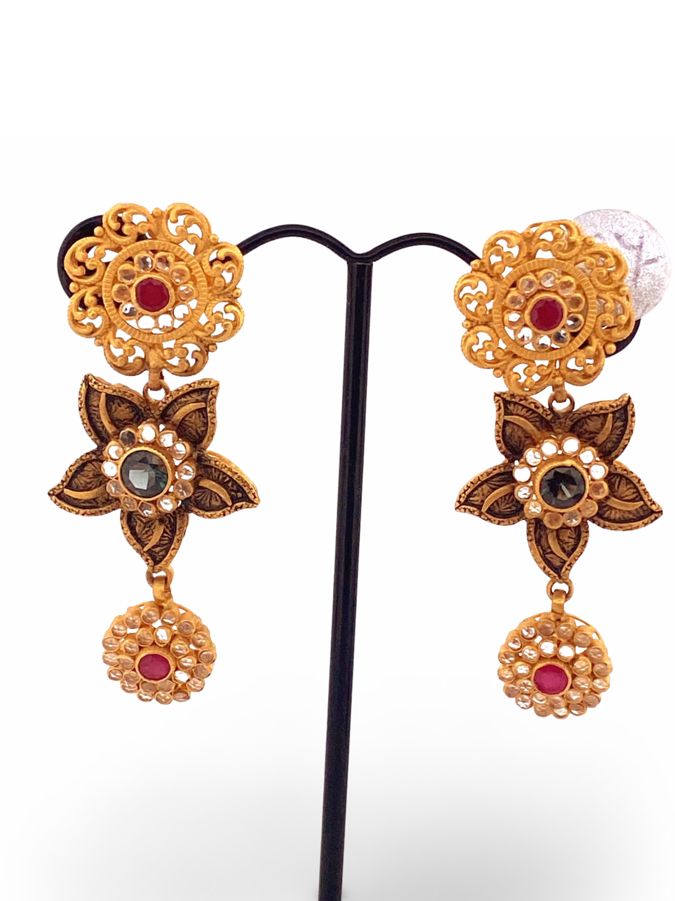 Flower sales design earrings