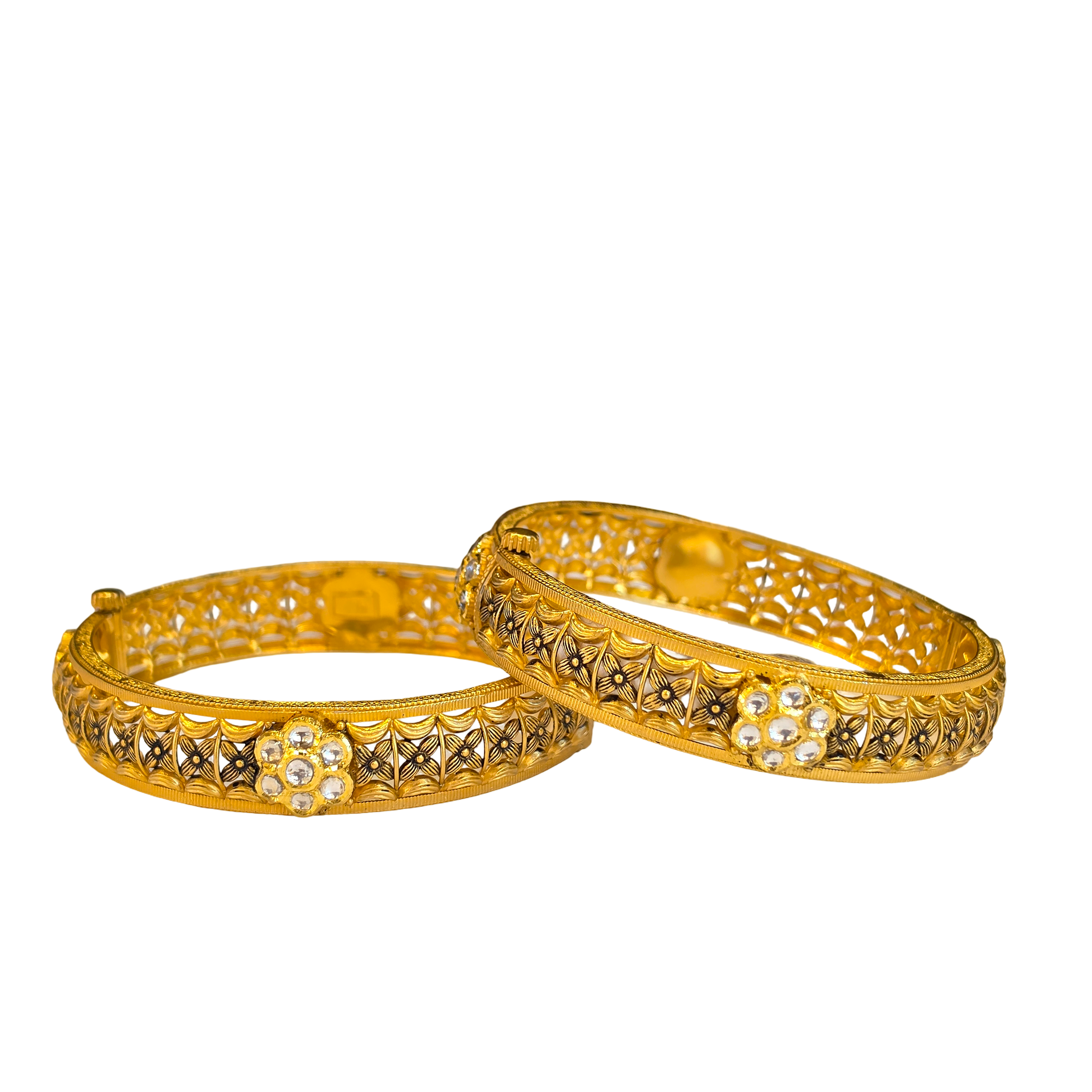 22K Gold Antique Designer Set Of Screw Bangles