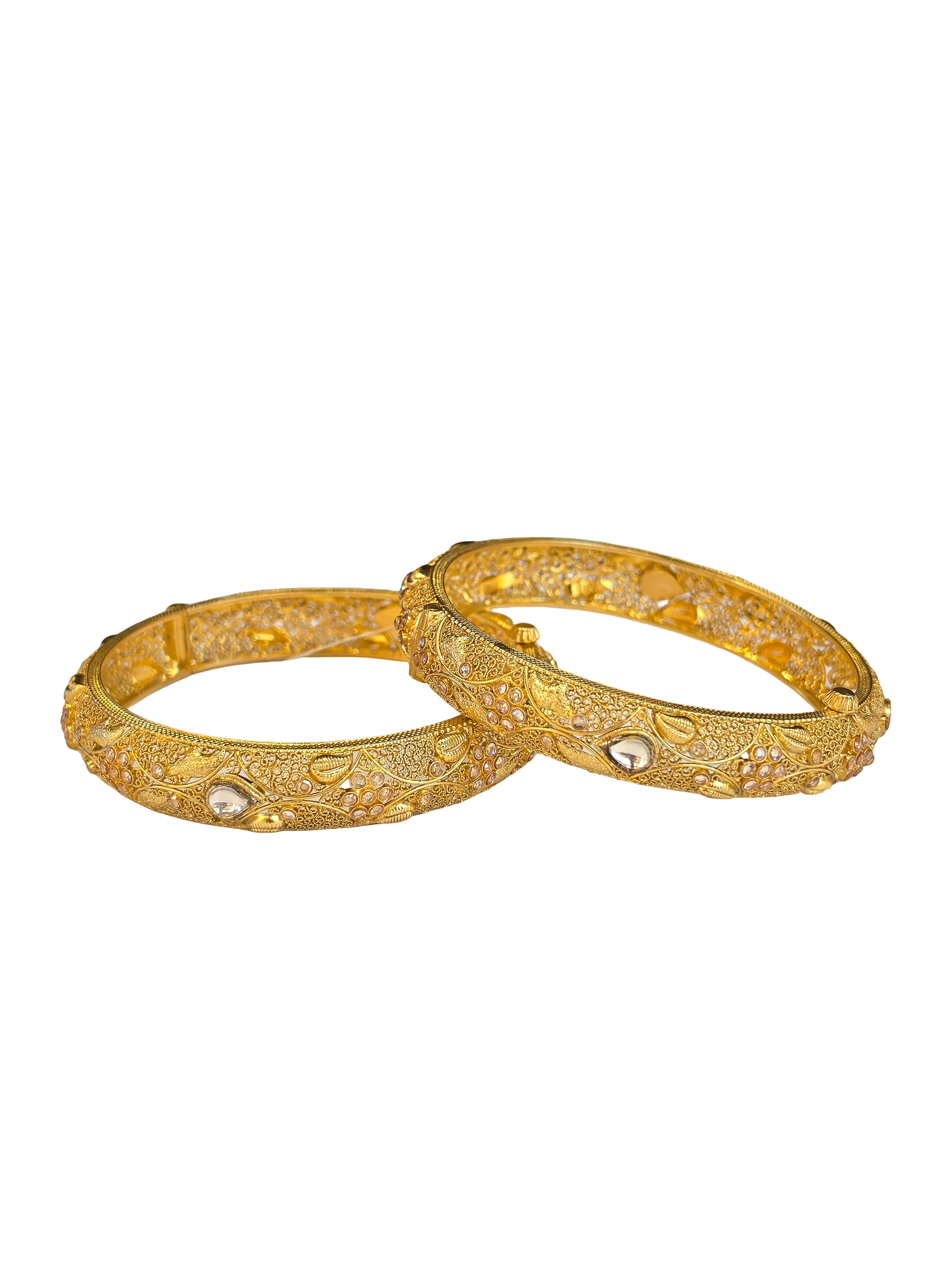 22K Gold Antique Designer Set Of Screw Bangles