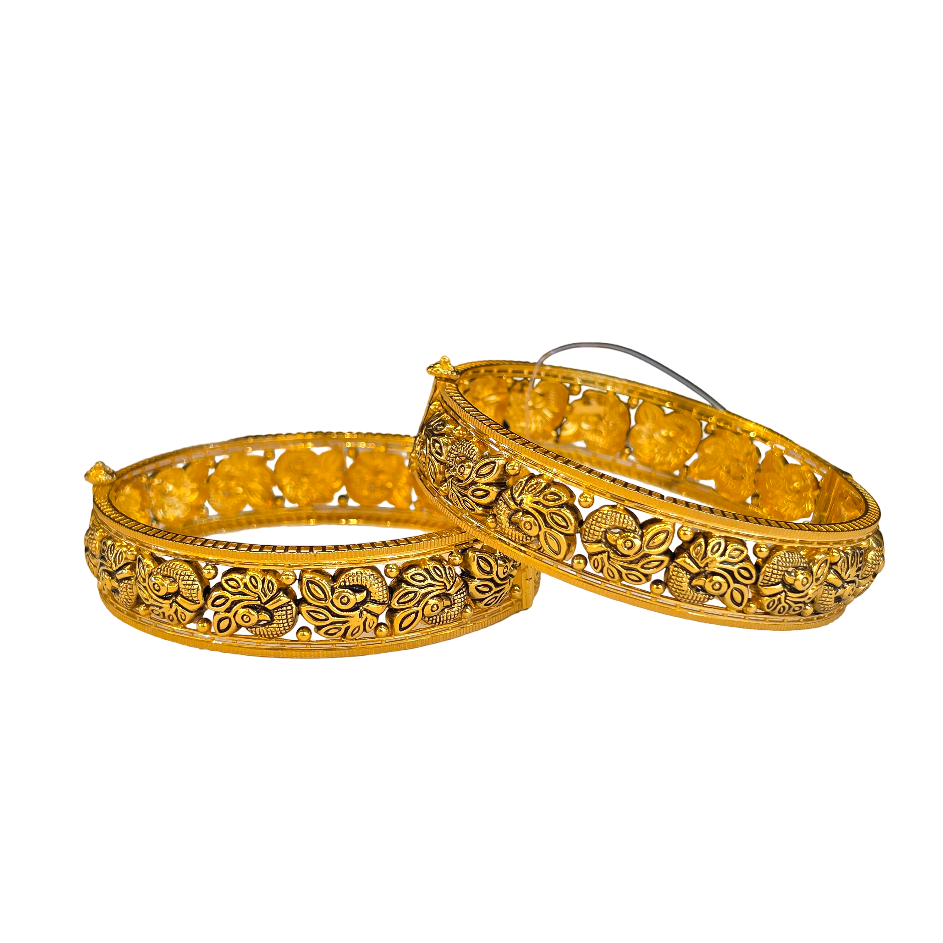 22K Gold Antique Designer Set Of Screw Bangles