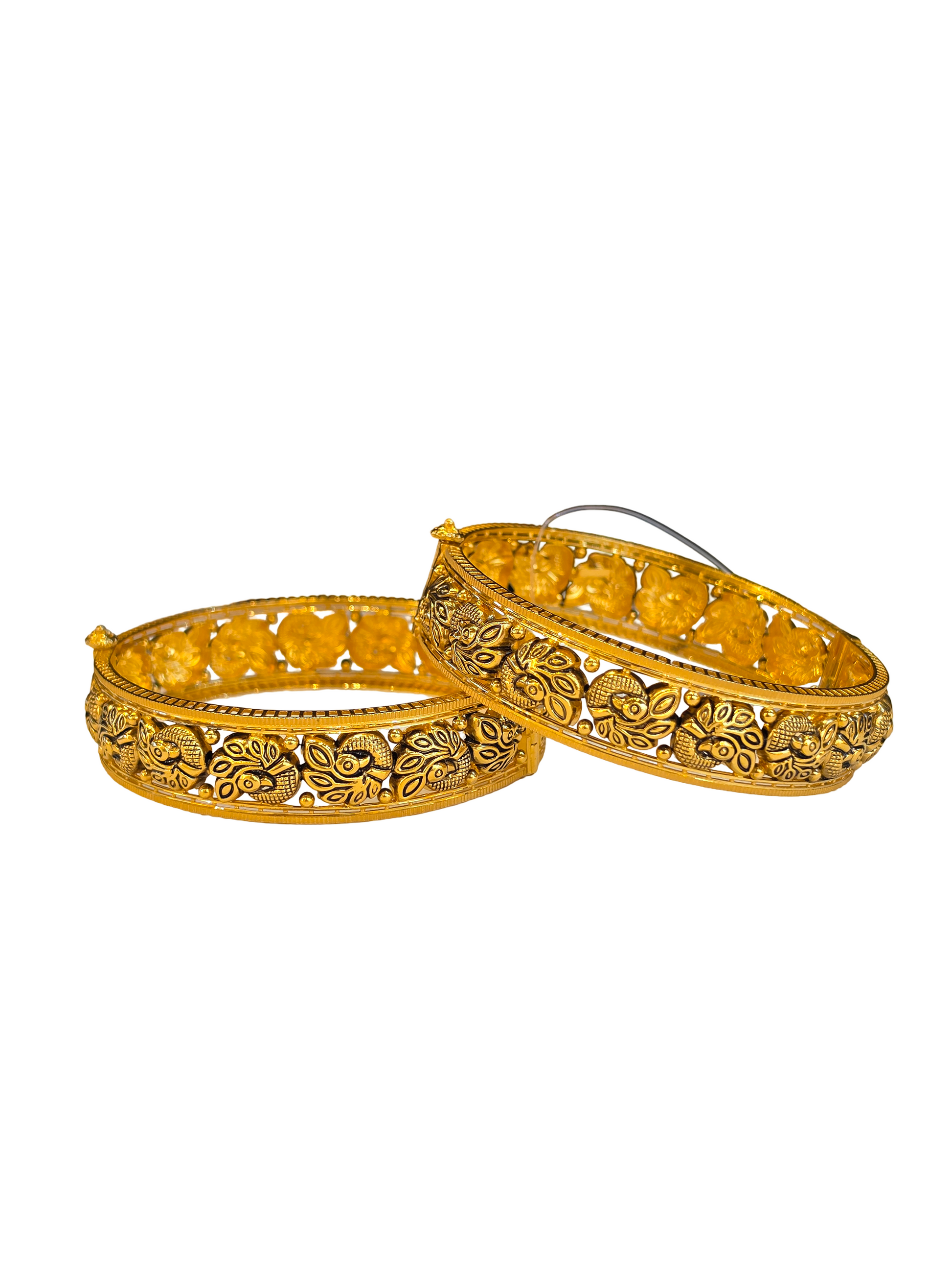 22K Gold Antique Designer Set Of Screw Bangles