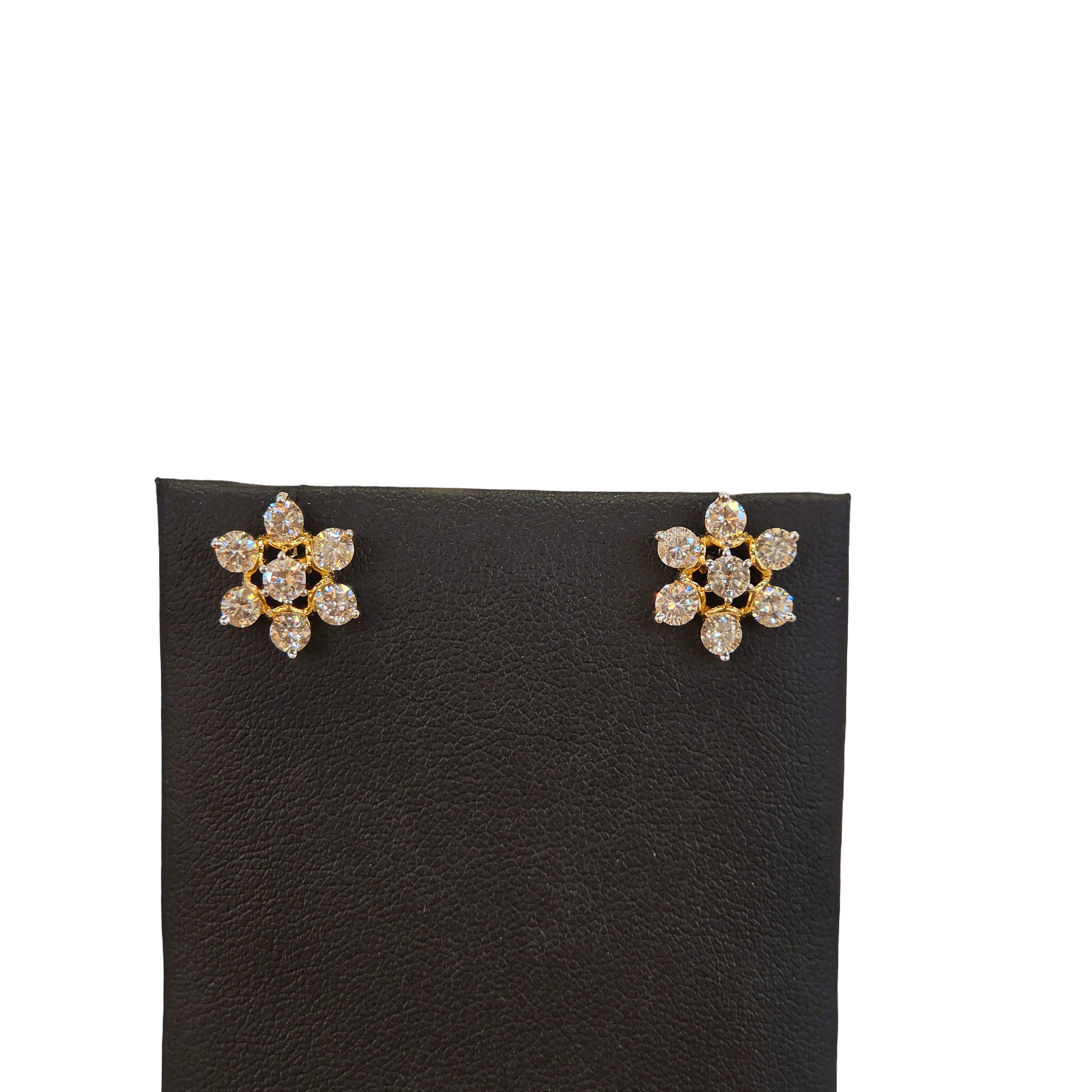 18K Gold Natural Diamond Earrings