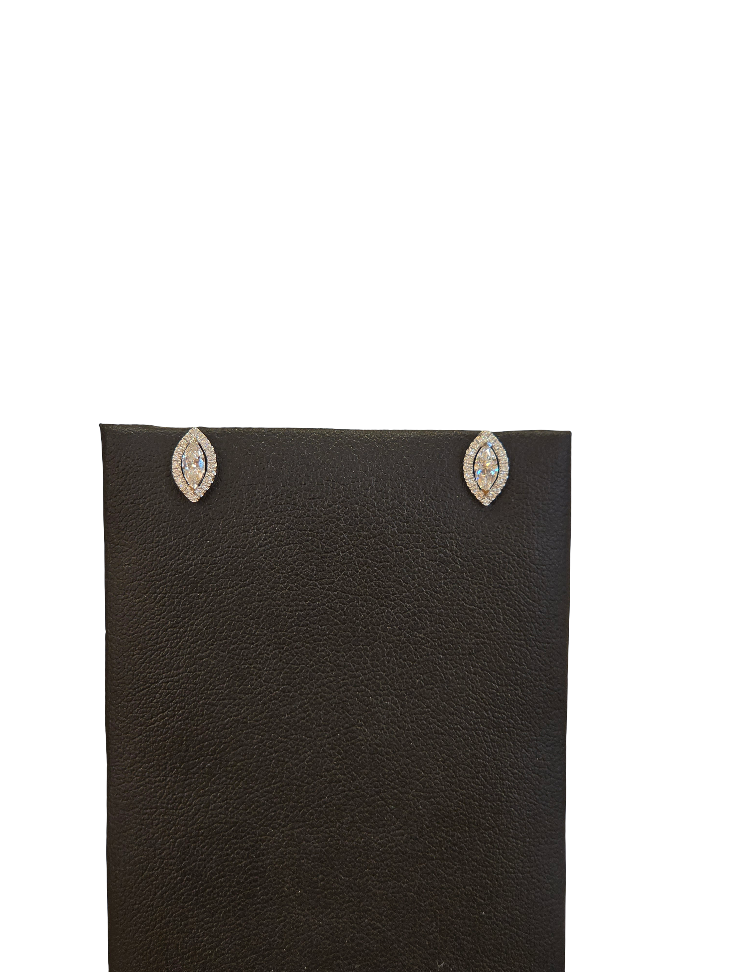 18K Gold Natural Diamond Earrings