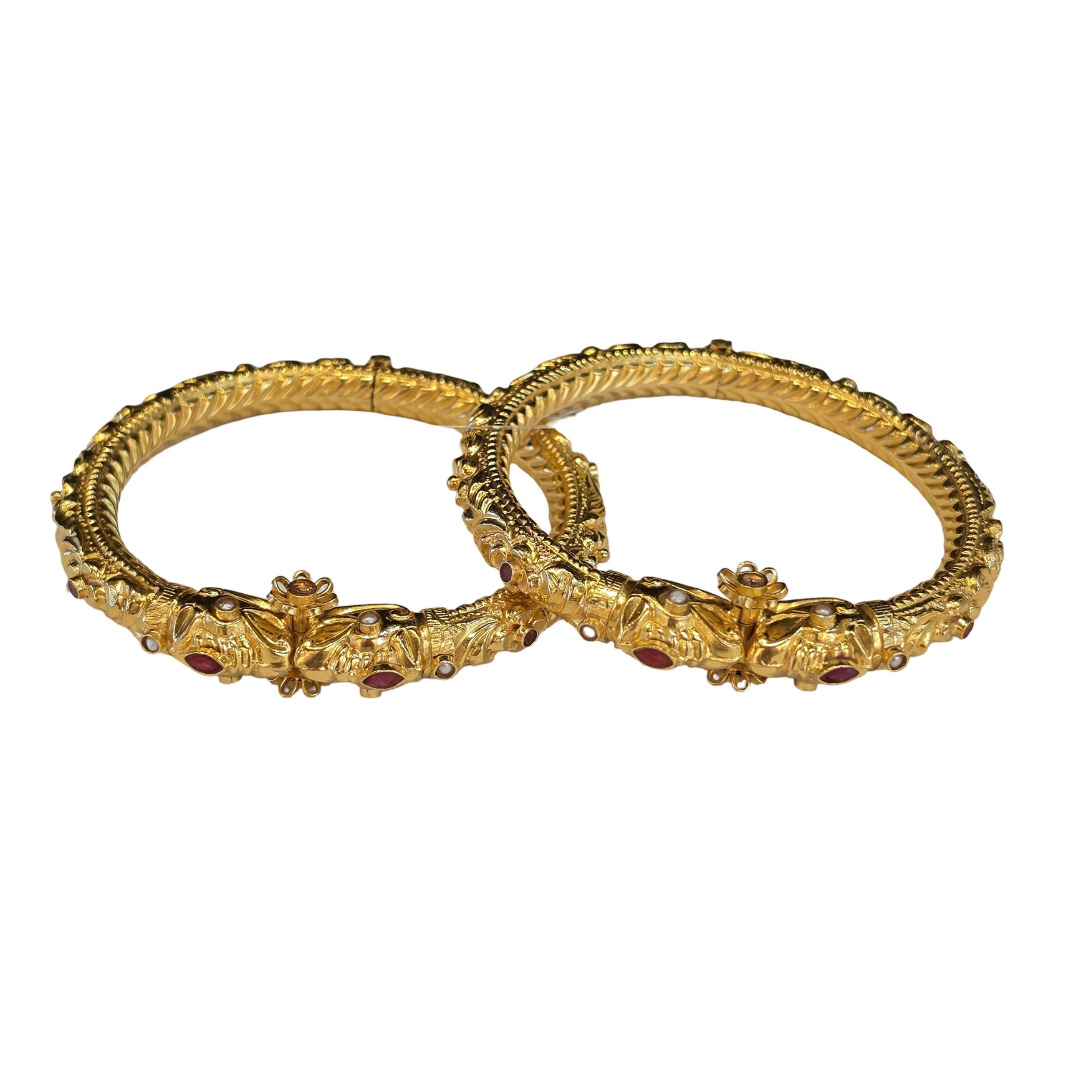 22K Gold Designer Set Of Screw Bangles