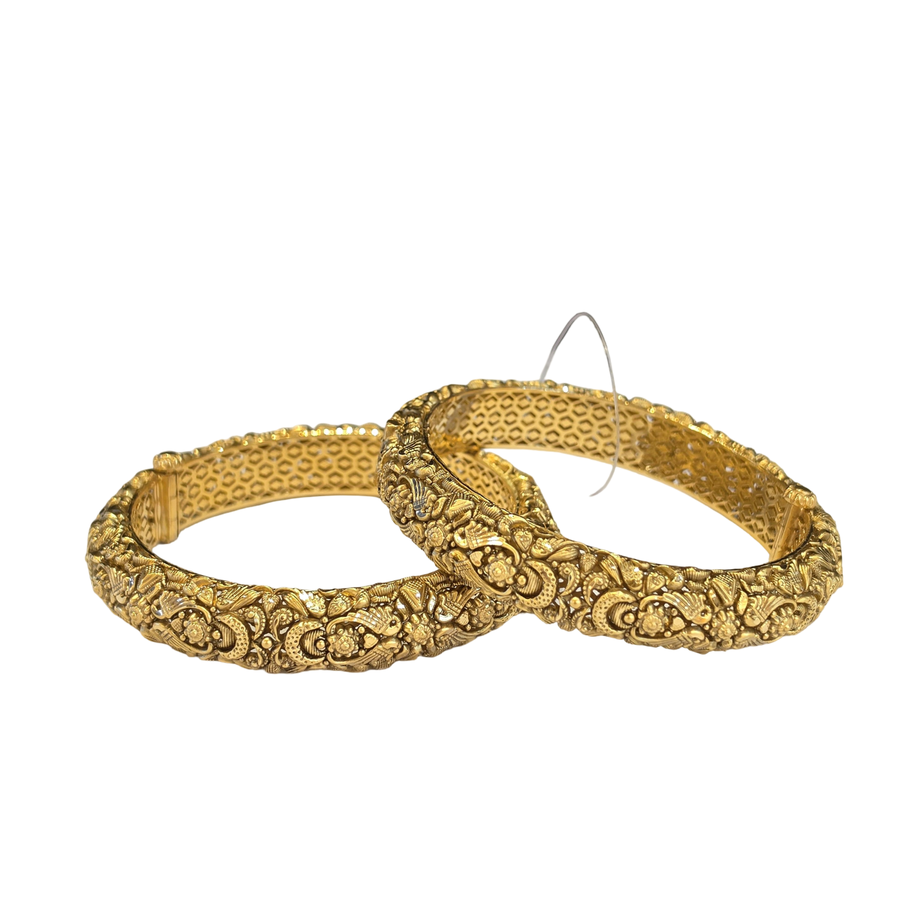 22K Gold Designer Set Of Screw Bangles