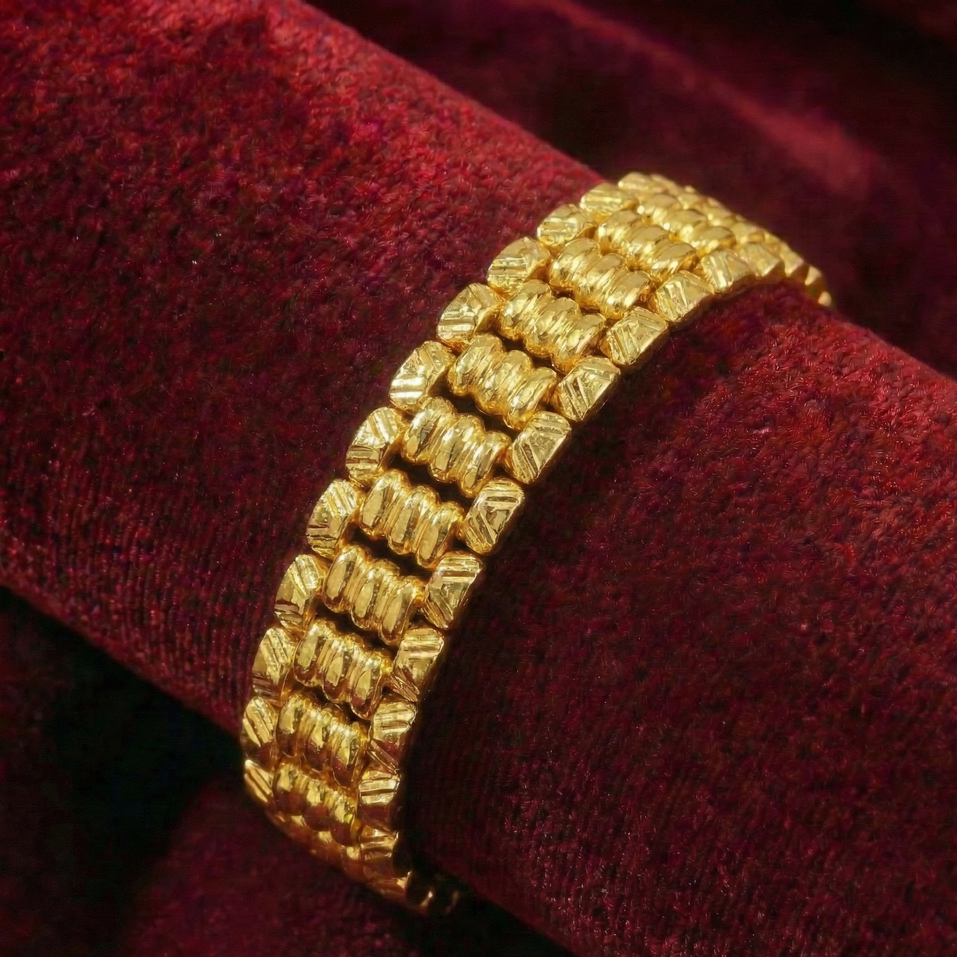 22K Gold Designer Men's Bracelet