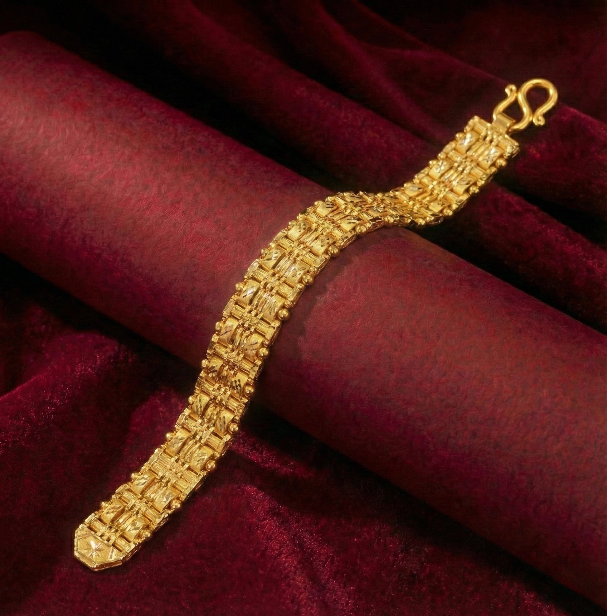 22K Gold Designer Men's Bracelet
