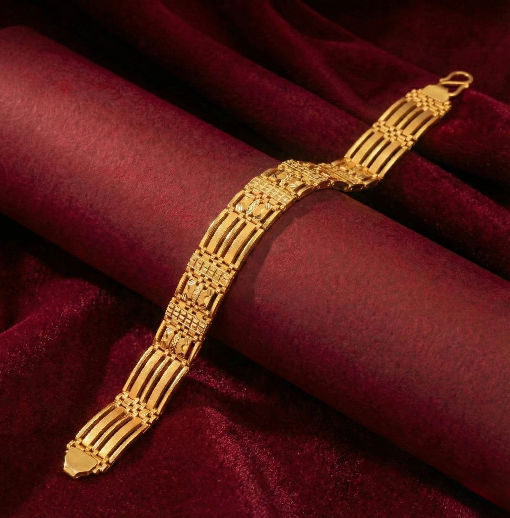 22K Gold Designer Men's Bracelet