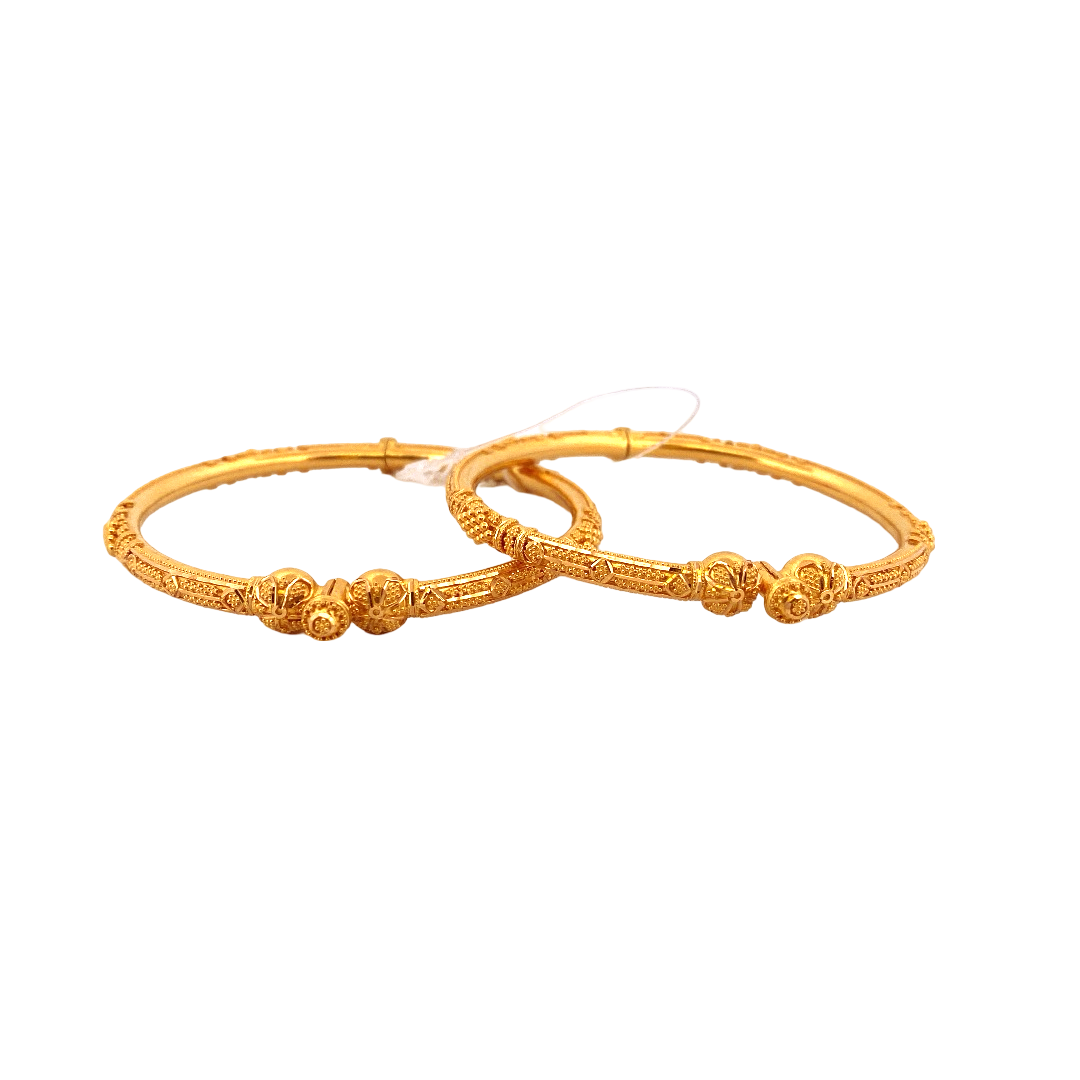 22K Gold Designer 2 Pieces Set Of Ladies Screw Bangles