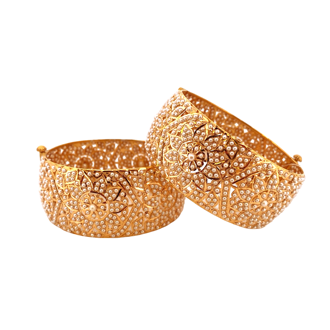 22K Gold White Jadau Designer 2 Pieces Set of Ladies Screw Bangles