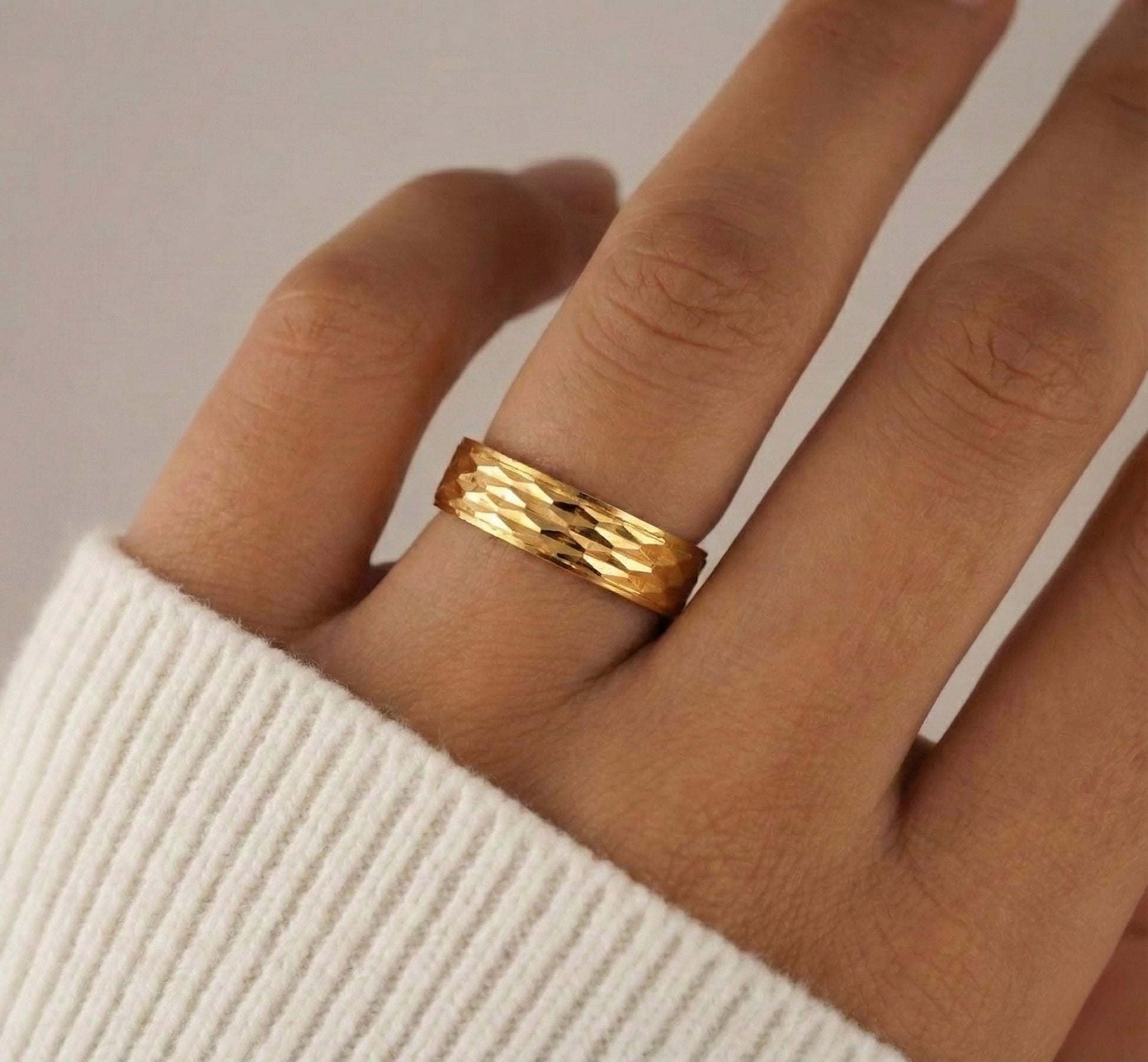 22K Gold Designer Band