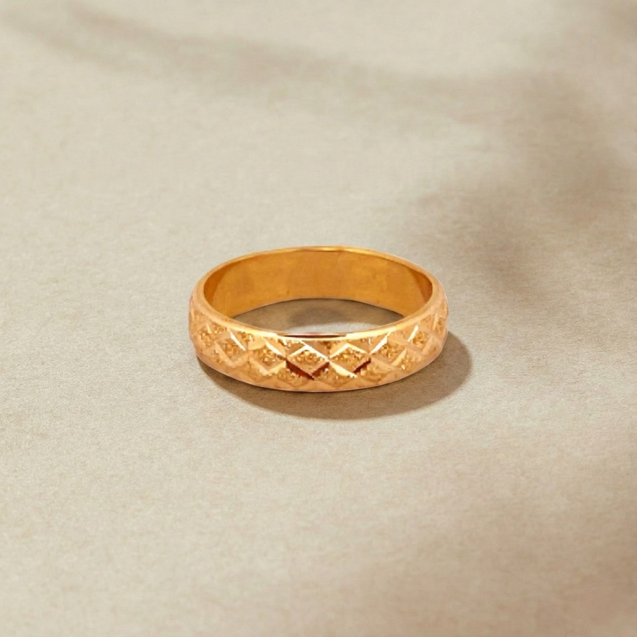 22K Gold Designer Band