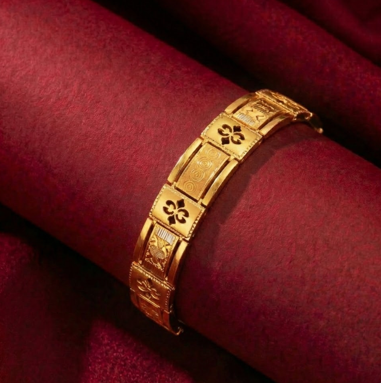 22K Gold Designer Men's Bracelet