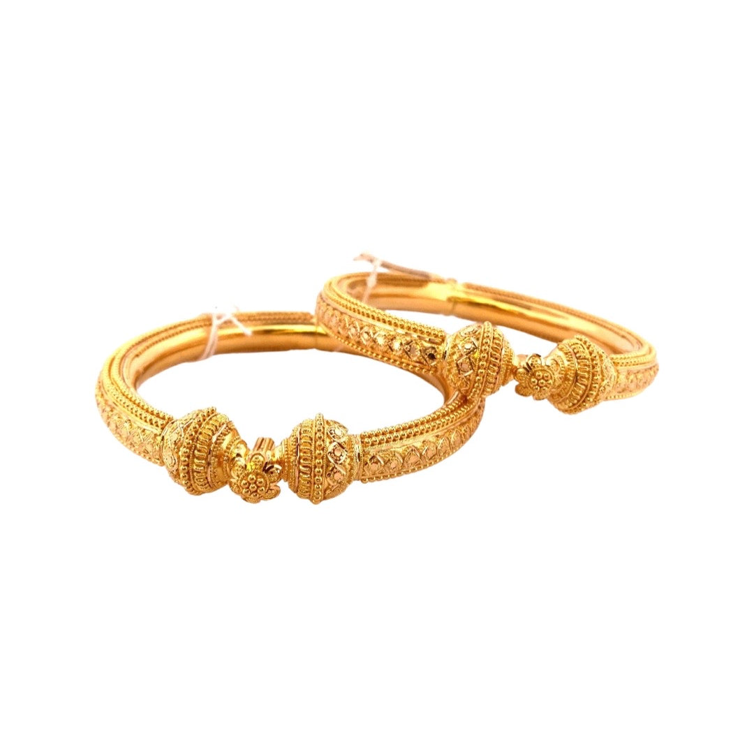 22K Gold Designer 2 Pieces Set Of Ladies Screw Bangles