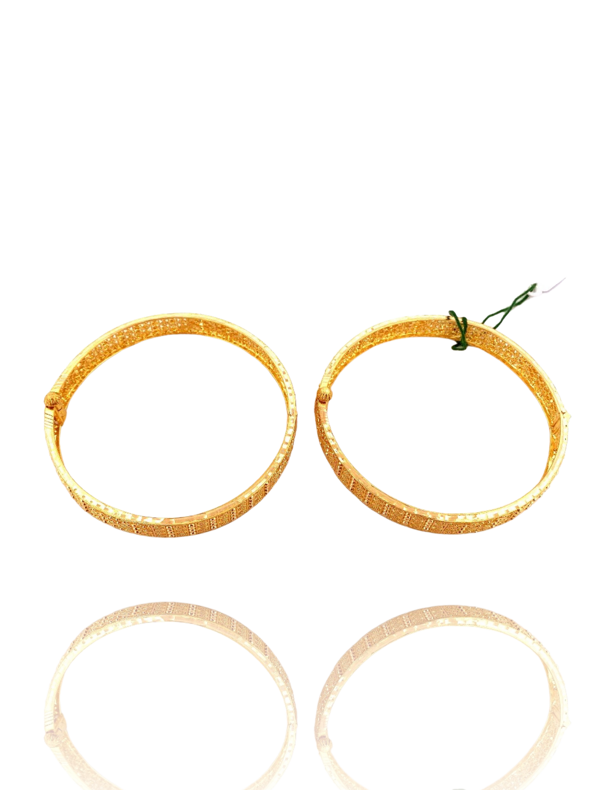 22K Gold Designer 2 Pieces Set of Ladies Screw Bangles