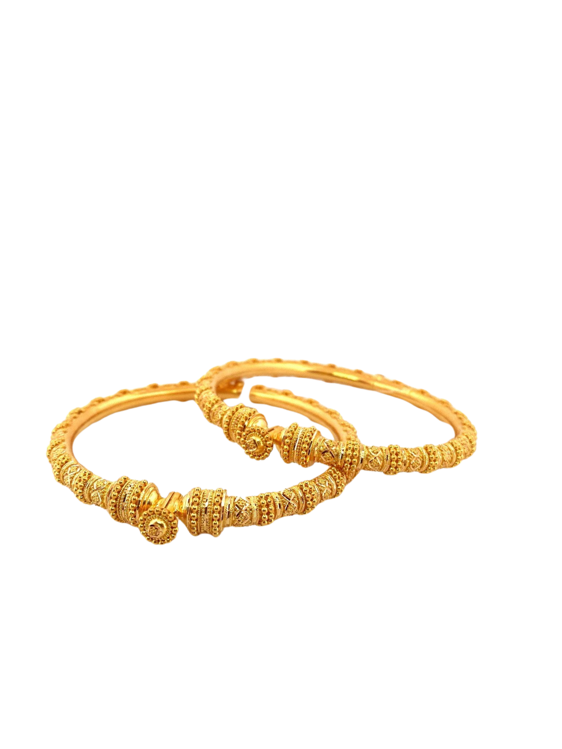 22K Gold Designer 2 Pieces Set Of Ladies Screw Bangles