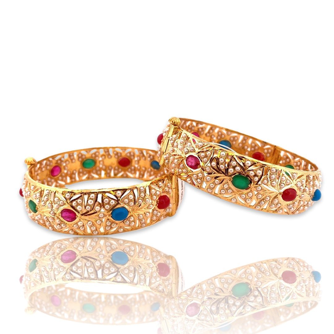 22K Gold Elegant Jadau 2 Pieces Ladies Screw Bangles Set – Ashok ...