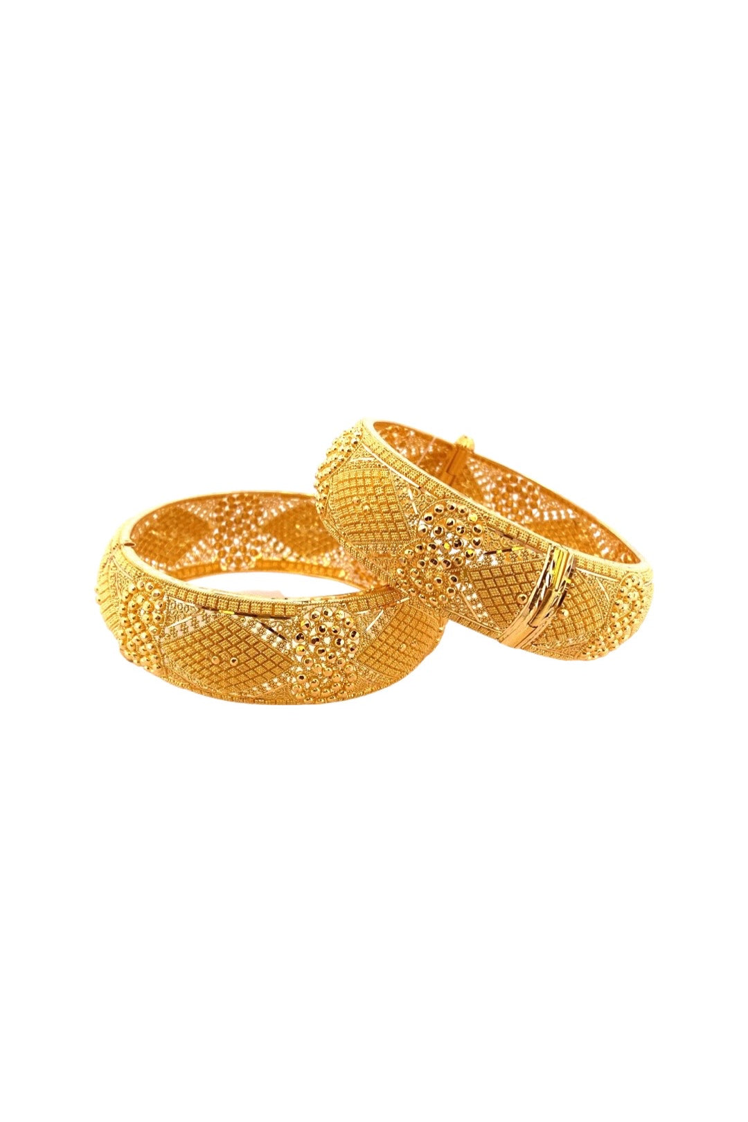 22K Gold Graceful Design 2 Pieces Set Of Ladies Screw Bangles