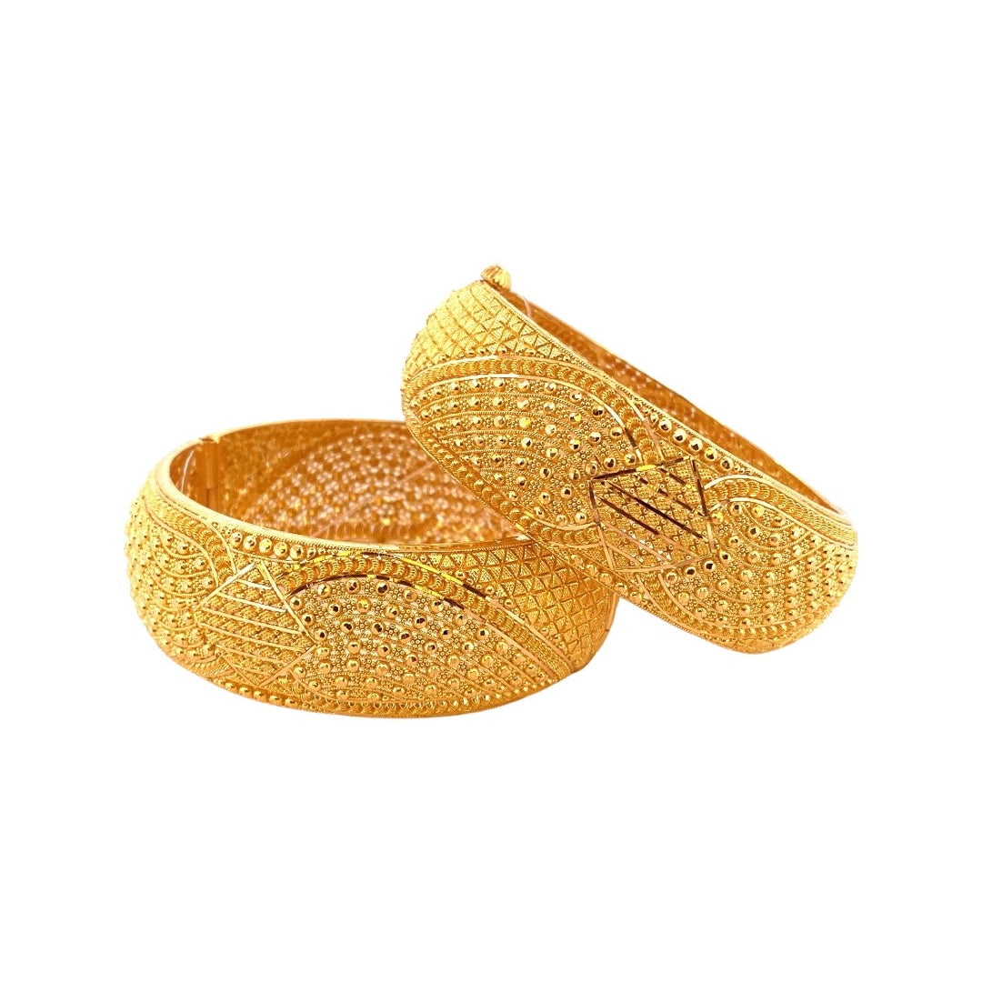 22K Gold Modern Style Designer 2 Pieces Set Of Ladies Screw Bangles