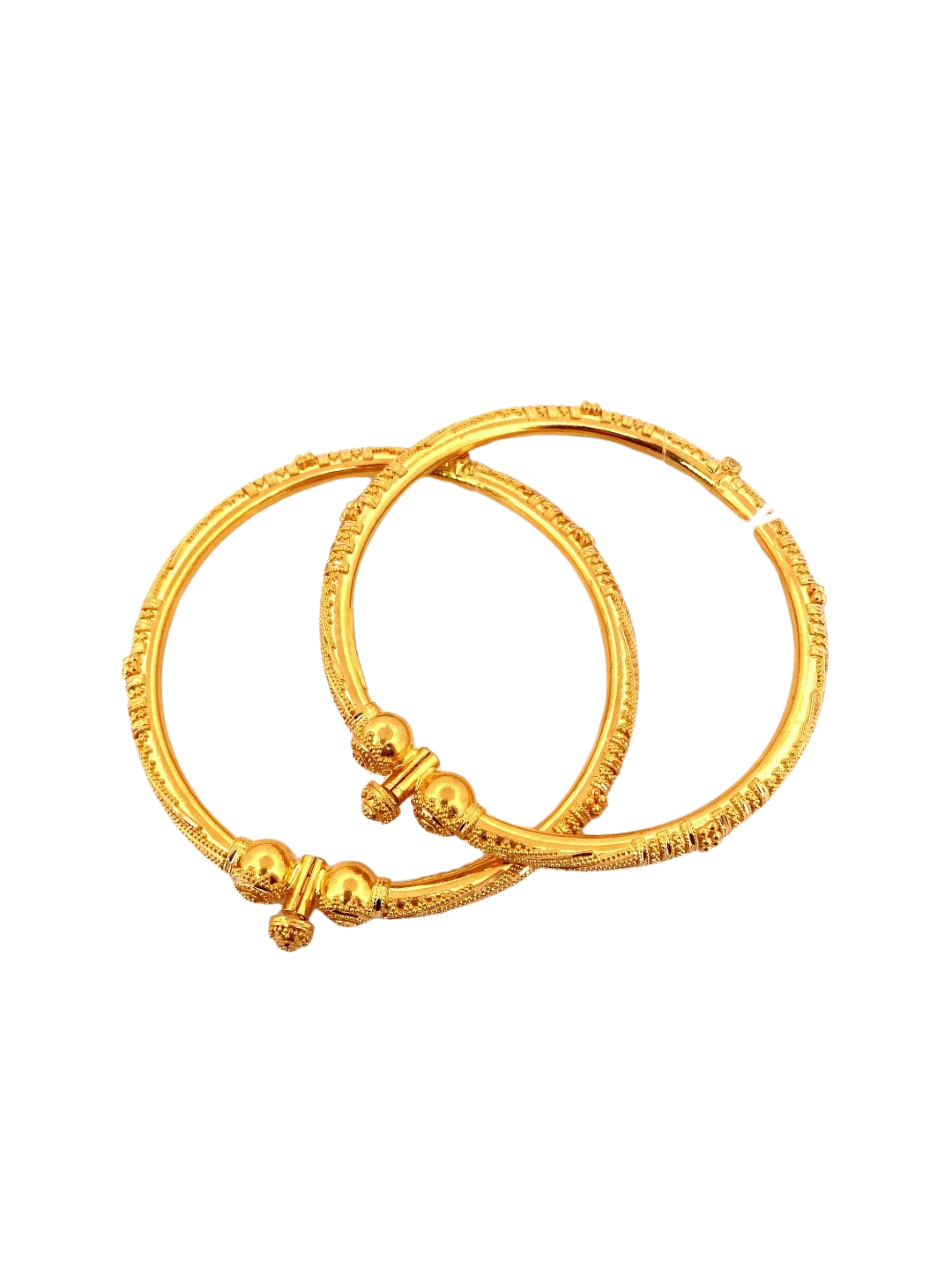 22K Gold Designer 2 Pieces Set Of Ladies Screw Bangles