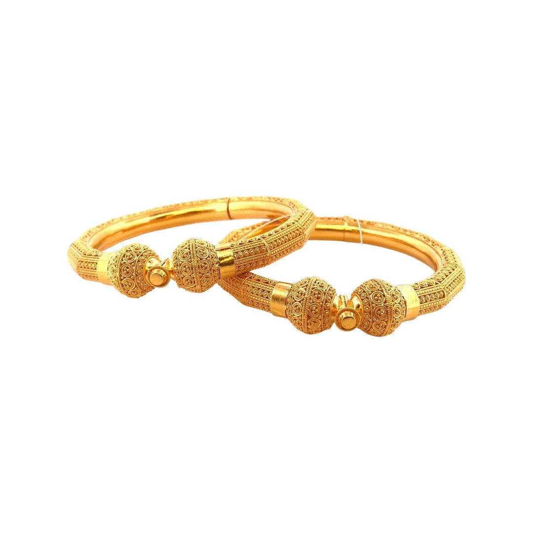 22K Gold 2 Pieces Set Of Ladies Screw Bangles