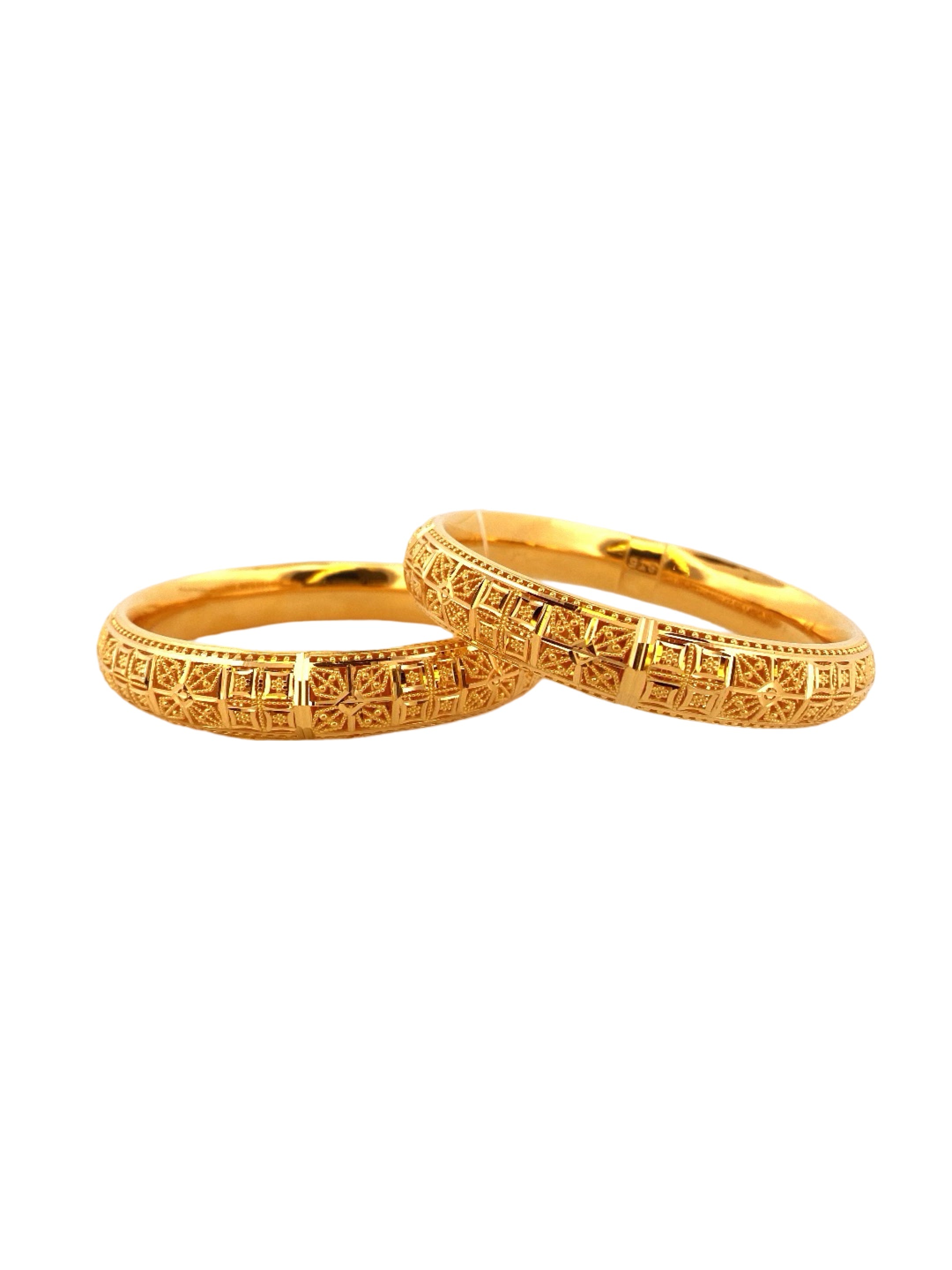 22K Gold Designer 2 Pieces Set Of Bangles