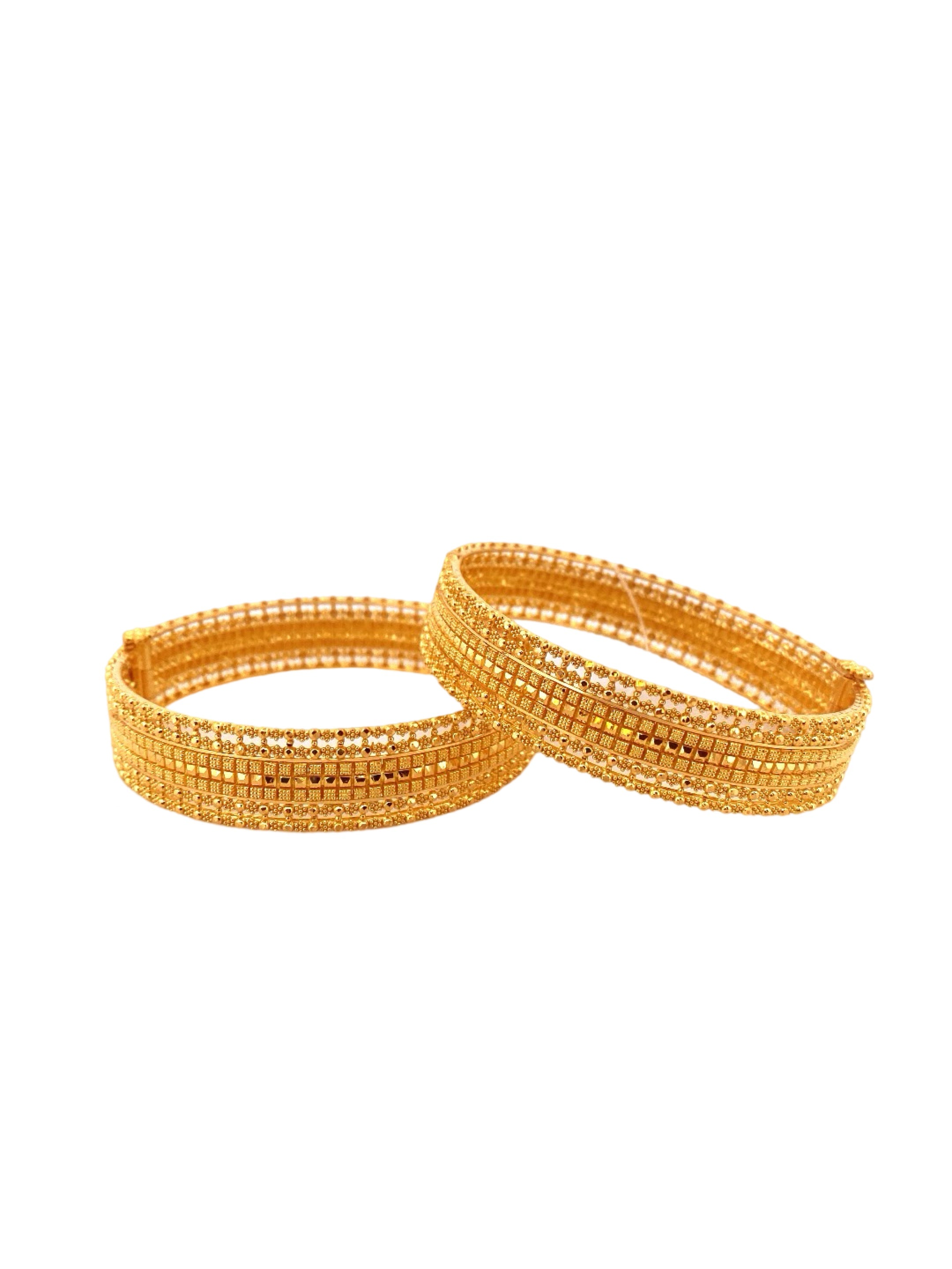 22K Gold Designer 2 Pieces Set Of Ladies Screw Bangles