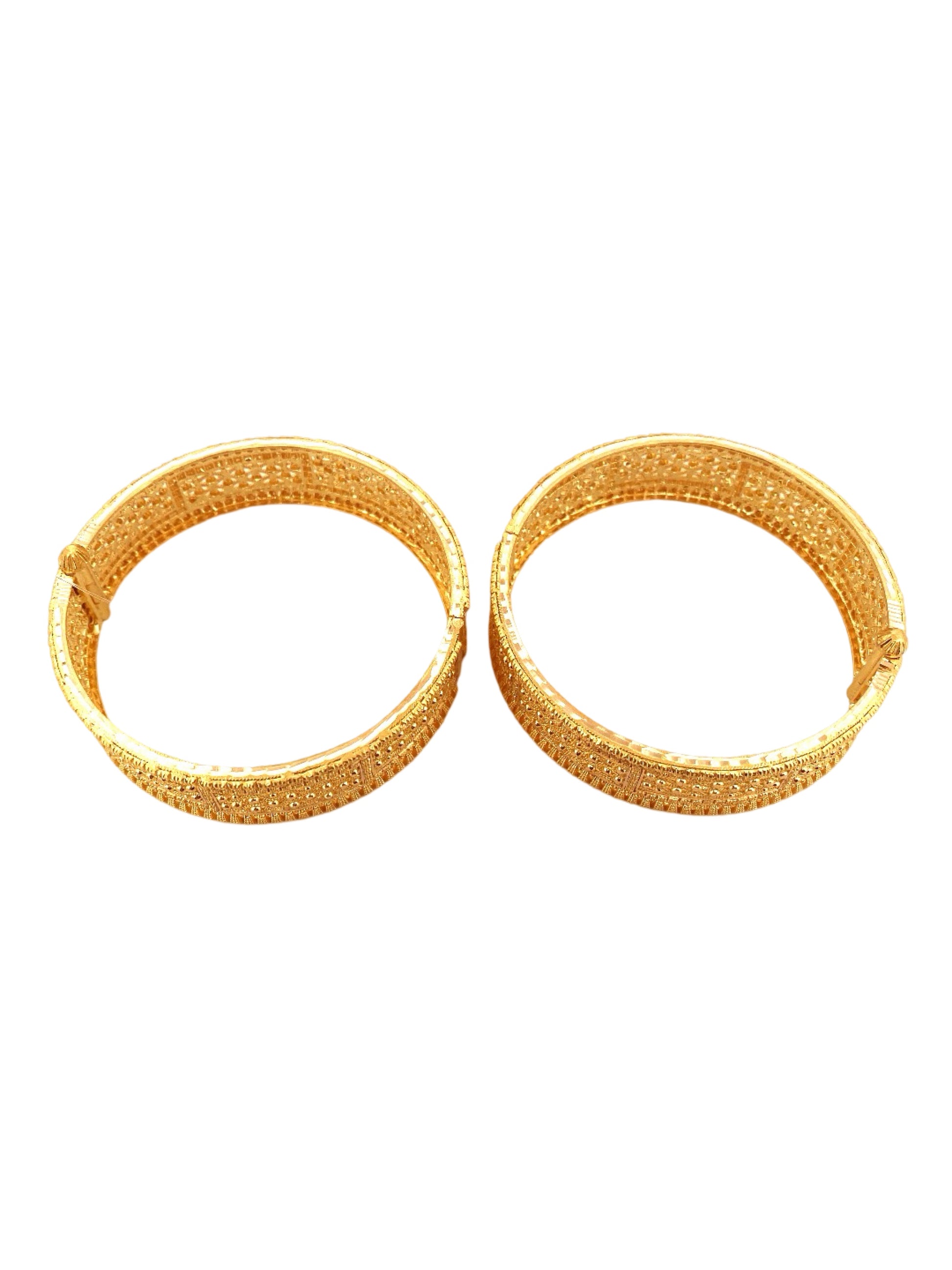 22K Gold Designer 2 Pieces Set Of Ladies Screw Bangles