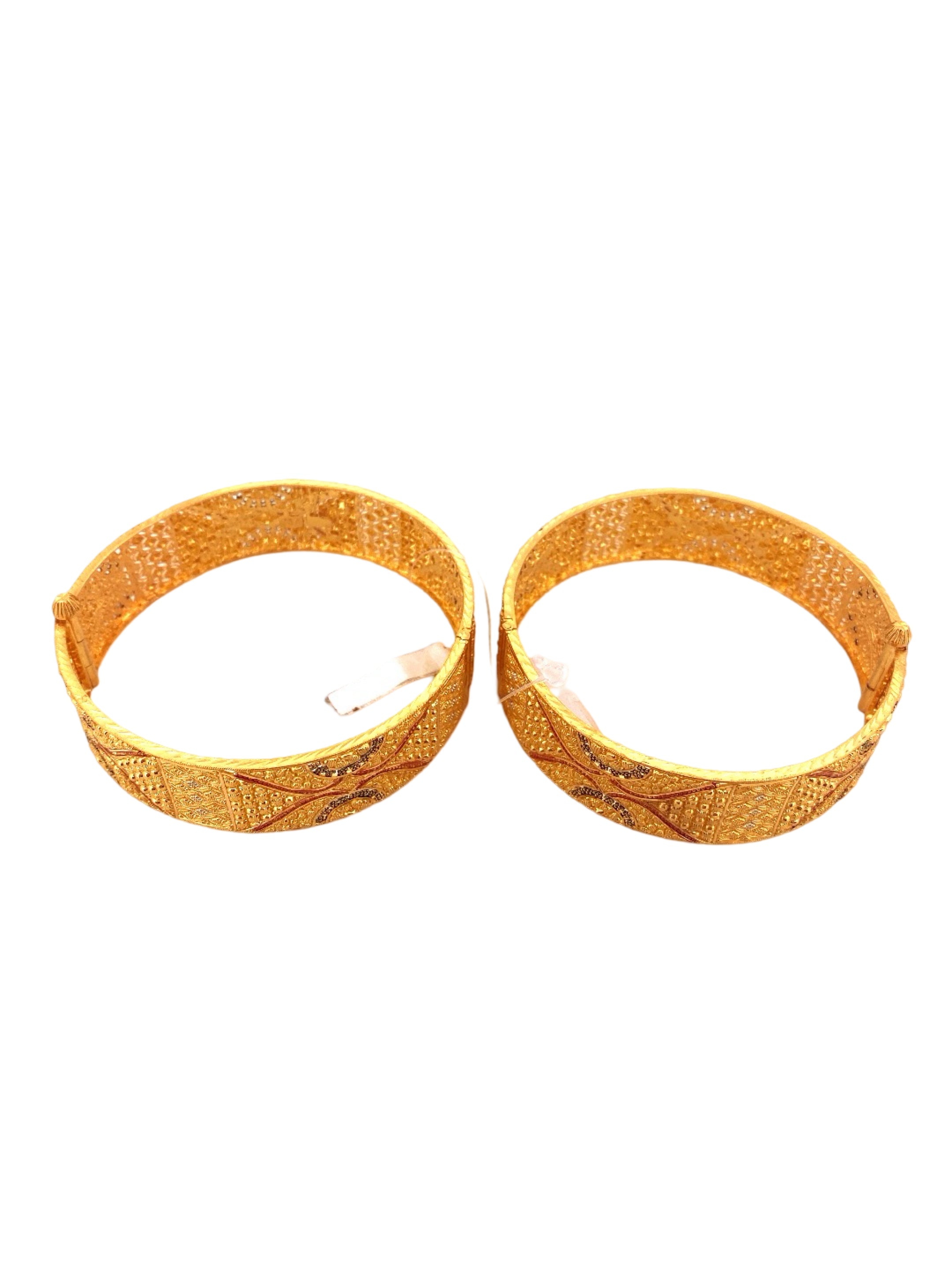 22K Gold Designer 2 Pieces Set Of Ladies Screw Bangles
