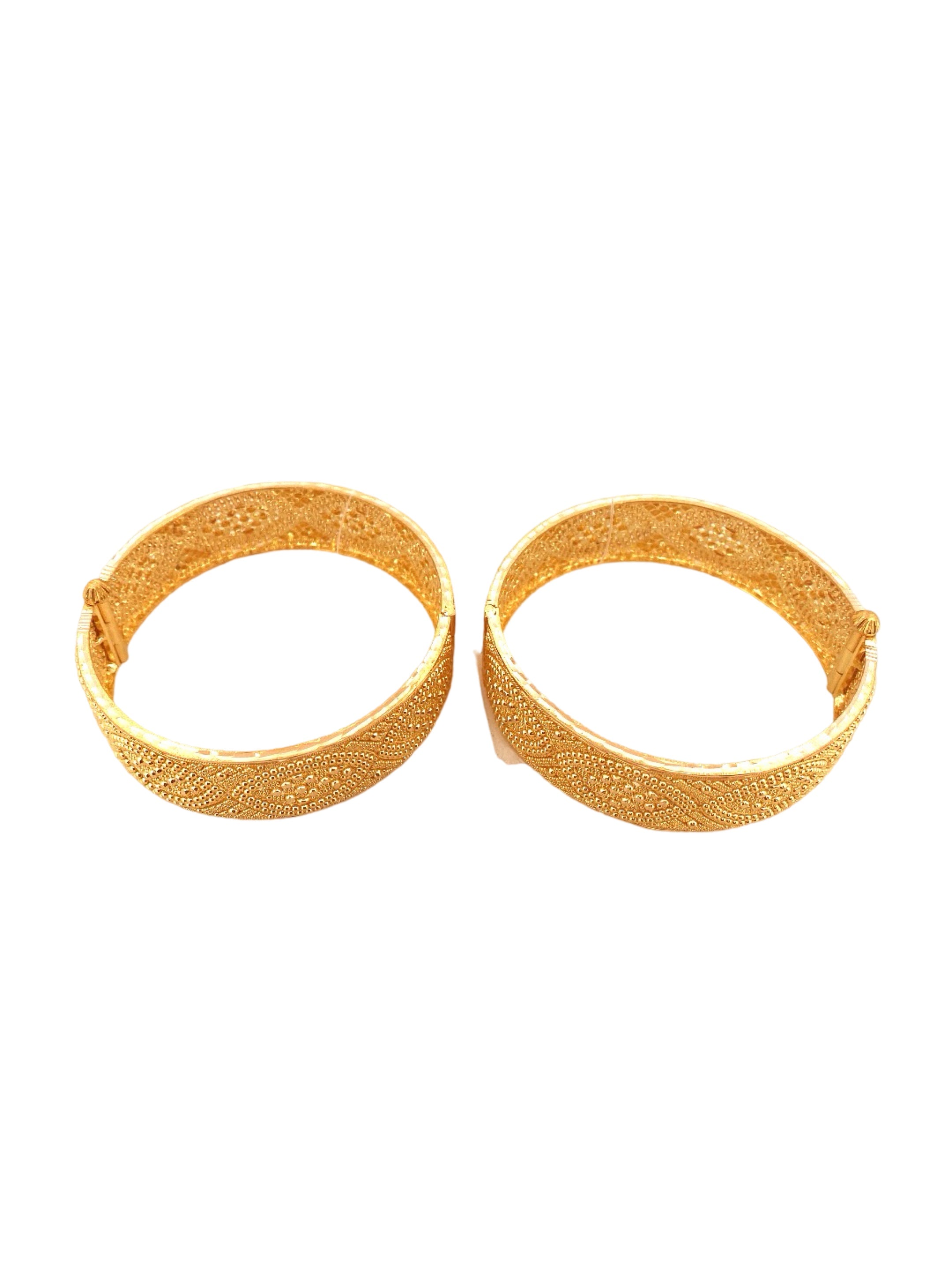 22K Gold Designer 2 Pieces Set Of Ladies Screw Bangles